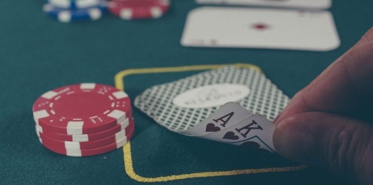 Giao diện nền tảng cap3x hiển thị trên điện thoại di động người dùng Việt Nam